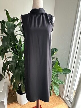 Black Sleeveless Shift Dress High Neck Flowy Tailored Sz S H&M